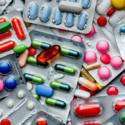 Trump logra acuerdo de precios de medicamentos con Pfizer