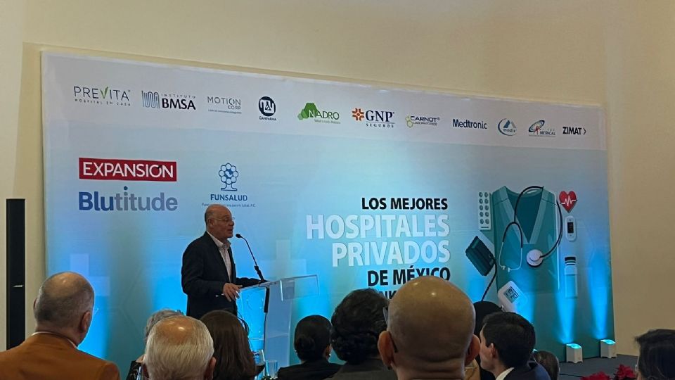 Héctor Valle Mesto, presidente Ejecutivo de Funsalud, indicó que México debe avanzar en cerrar las brechas de acceso a la salud.