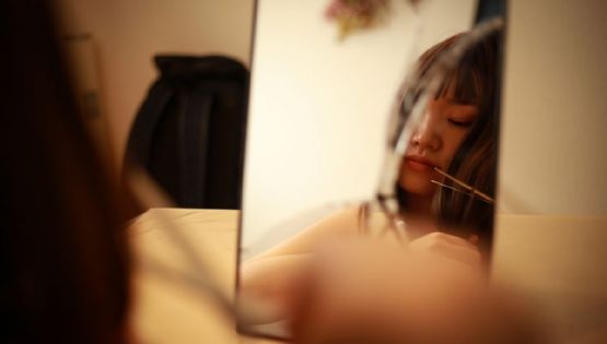 El espejo distorsionado del éxito: desmitificando el Síndrome de la Impostora