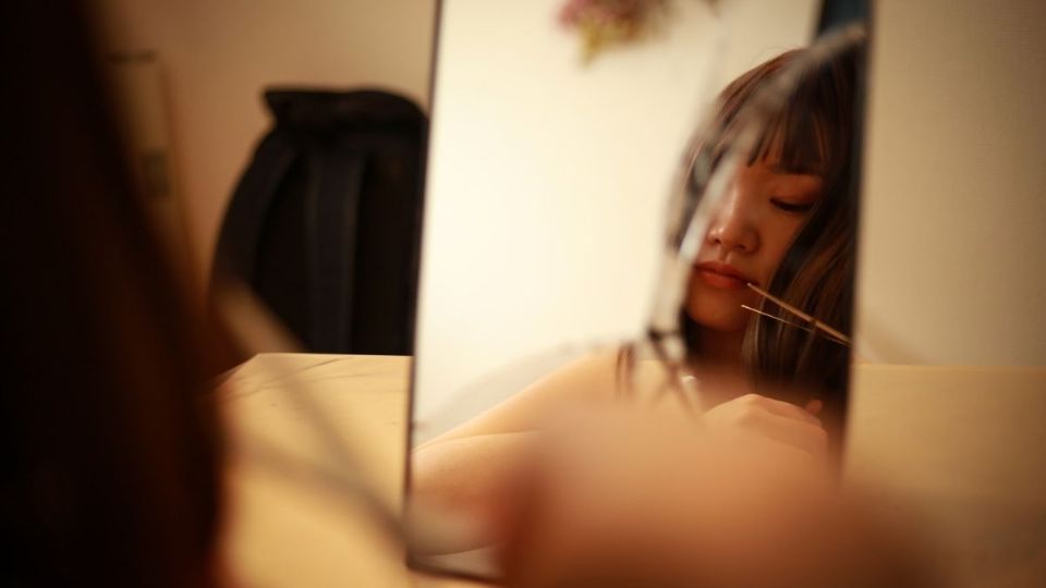 El Síndrome del Impostor está asociado a altas tasas de ansiedad, burnout y una severa autocrítica.