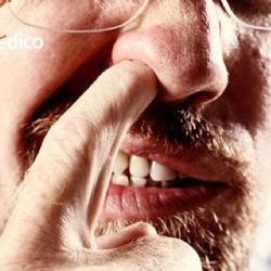 Picarse la nariz podría aumentar el riesgo de Alzheimer, sugiere estudio