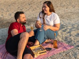 5 beneficios de hacer un picnic en pareja, según la psicología