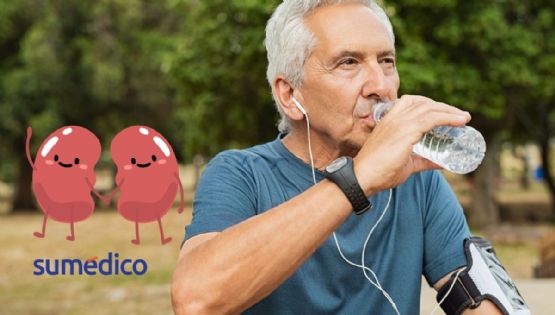 El agua que debes tomar a diario para limpiar los riñones