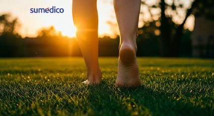 5 beneficios de caminar descalzo