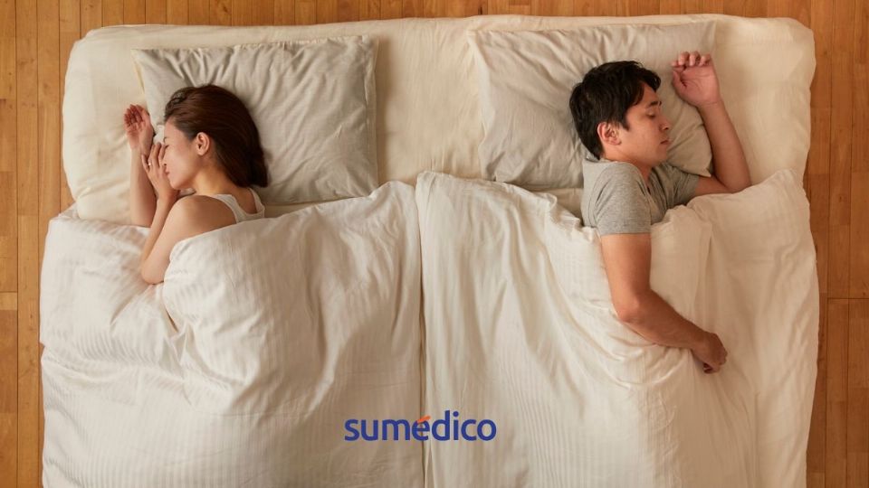 Conoce la importancia de dormir en cama separada con tu pareja