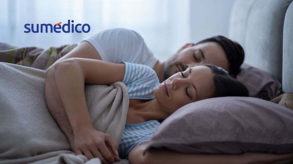 Conoce las prácticas que tienen antes de dormir las parejas que se aman