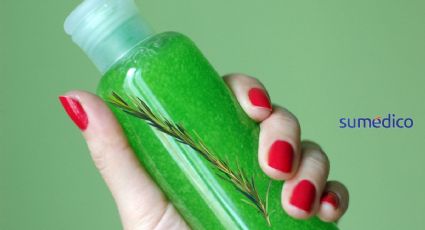 Por qué debes de agregar una hoja de romero a tu shampoo