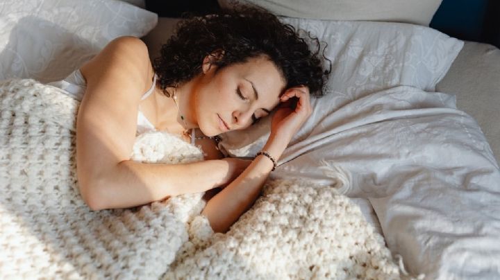 Beneficios del autoplacer femenino para dormir mejor y descansar