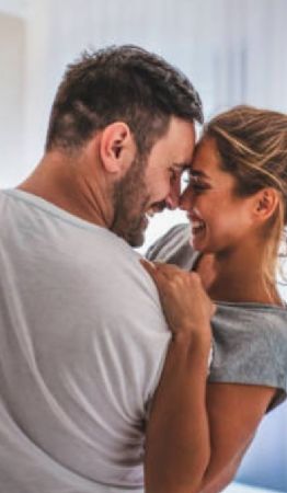 Foto descriptiva de: ¿Por qué hay personas que piensan más en la intimidad que otras?