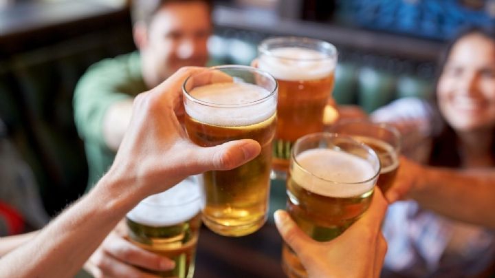 ¿Consumir bebidas alcohólicas eleva el riesgo de tener cáncer?