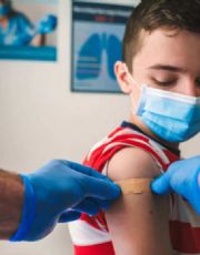 Foto descriptiva de: Salud llama a reforzar la vacunación contra influenza por variante H3N2