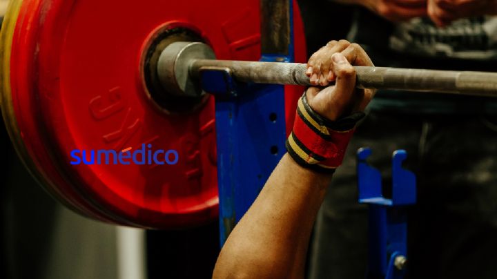 La posición de la muñeca al hacer ejercicio impacta en el desarrollo del músculo y la fuerza