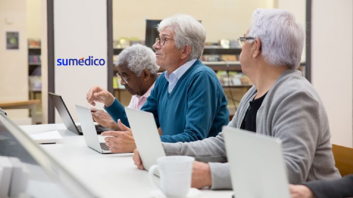 ¿Usar internet podrían disminuir el riesgo de demencia en personas adultas mayores?