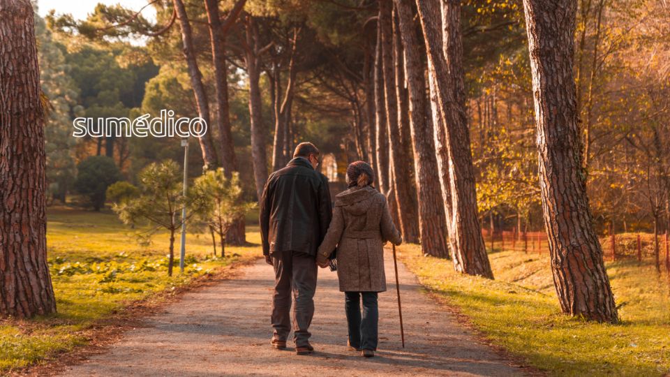 La salud integral es crucial para un envejecimiento pleno