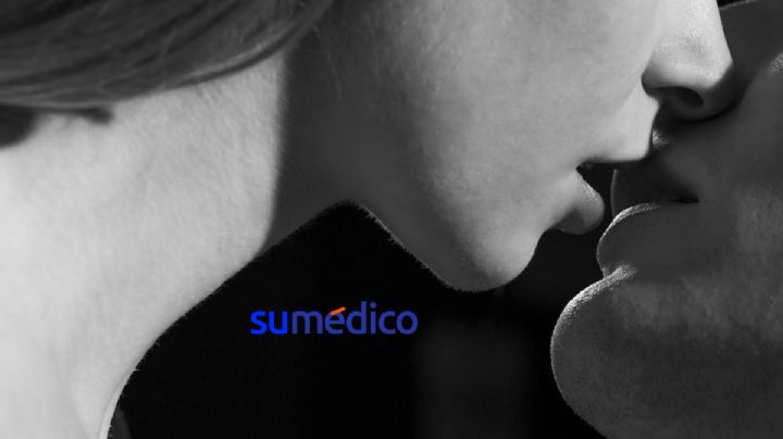 Besar a tu pareja puede traer beneficios a la salud