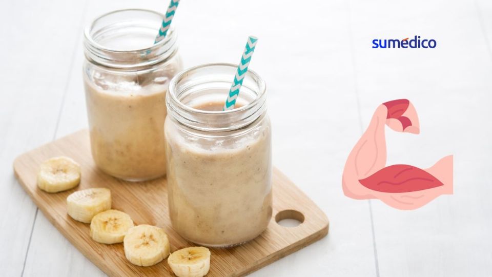 Un batido alto en proteína puede ser tu aliado para aumentar masa muscular y bajar grasa.