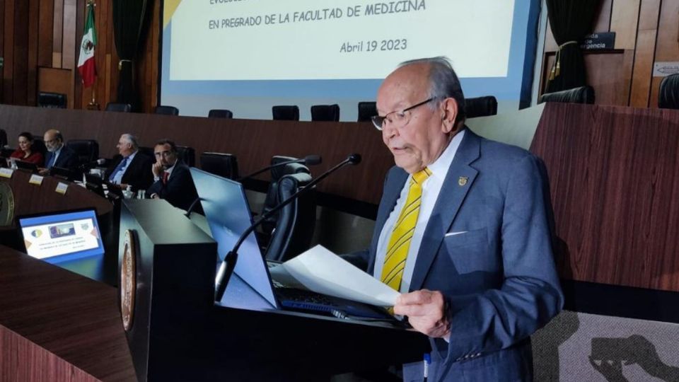 En el simposio de la Academia Nacional de Medicina se trató la evolución de la enseñanza de la cirugía en la Facultad de Medicina