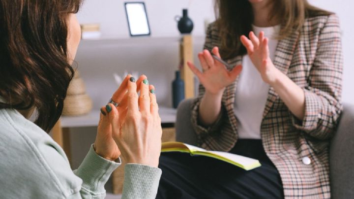 Prácticas de atención plena en la terapia de conversación ayudan a la depresión