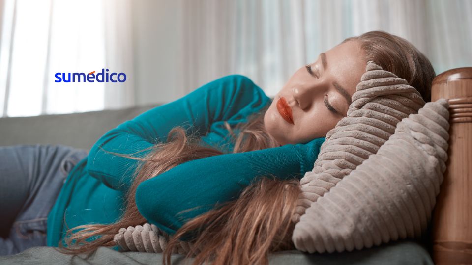 Dormir por las tardes puede ser benéfico para la salud cerebral.