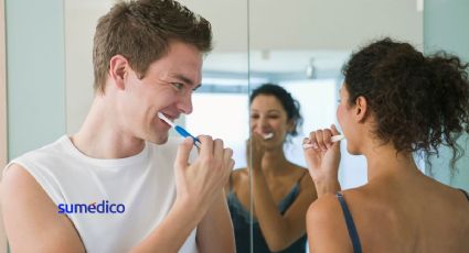 ¿Es recomendable compartir el cepillo de dientes con tu pareja?