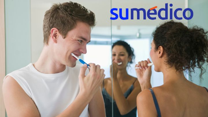 ¿Por qué no debes lavarte los dientes inmediatamente después de la intimidad?