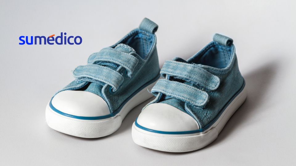 Así puedes saber si a tu hijo le quedan grandes los zapatos.