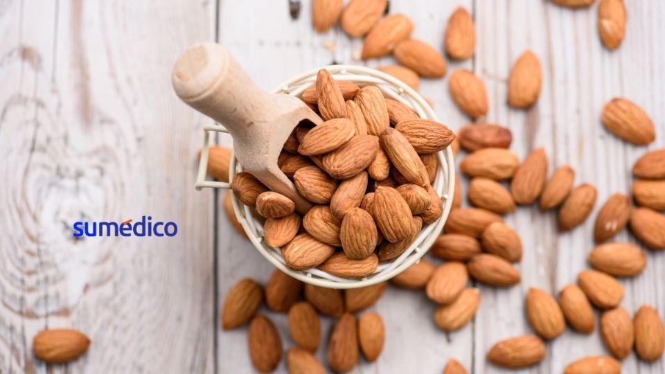 Descubre los beneficios de consumir almendras