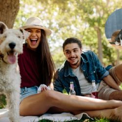 ¿Por qué tener una mascota podría ser la clave de una relación más feliz?