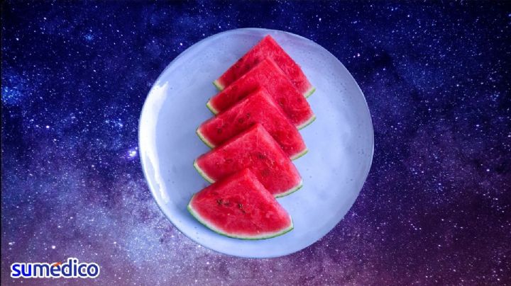 ¿Qué pasa si comes sandía antes de dormir?
