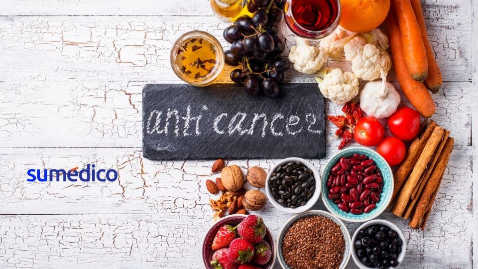 Descubre los alimentos que pueden ayudar a combatir el cáncer