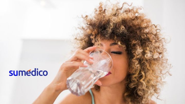 5 causas por las que te da mucha sed