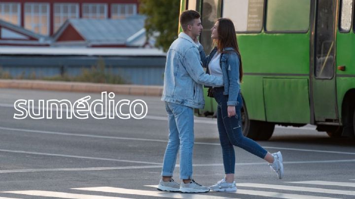Con estas 10 frases exprésale a tu pareja que la echas de menos