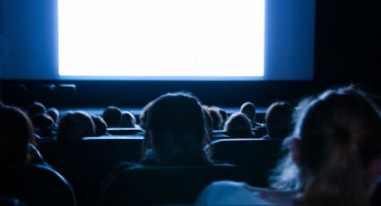 ¿Qué es la audiodescripción que deberán tener en los cines para personas con discapacidad?