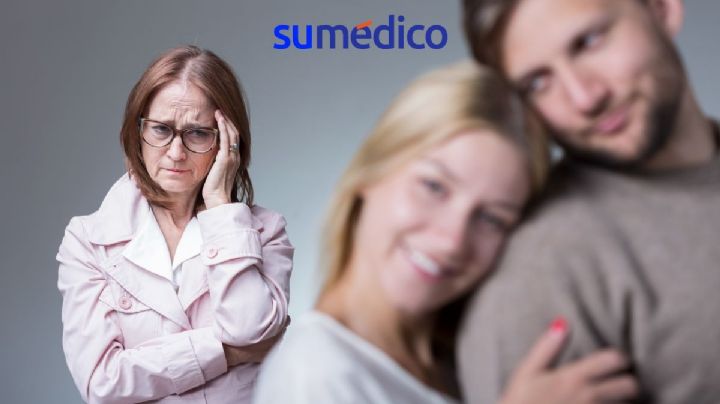 "El estrés se asocia a padres sobreprotectores": especialista