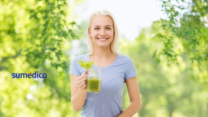 ¿Cuál es el jugo que debes tomar por las mañanas para verte más joven?