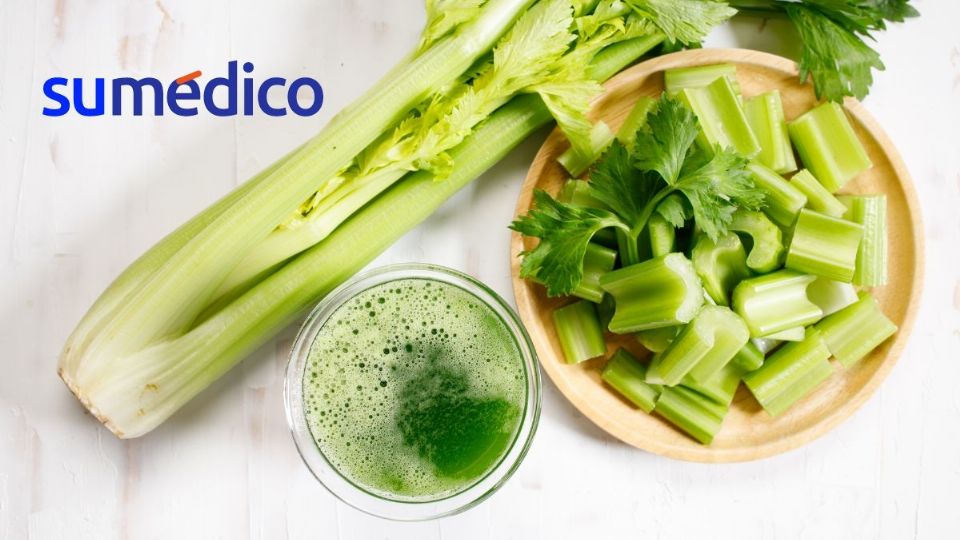 Conoce los pasos para preparar el agua de apio.