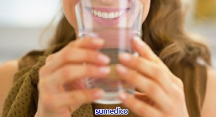 ¿Beber agua es la clave para ser feliz?