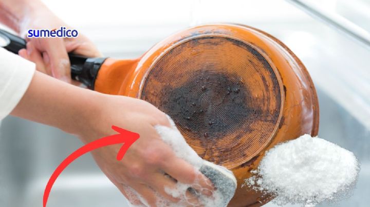 Truco con sal para quitar el cochambre debajo de los sartenes
