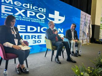 Economía ofrece quitar “obstáculos” para desarrollo de industria farmacéutica y de dispositivos