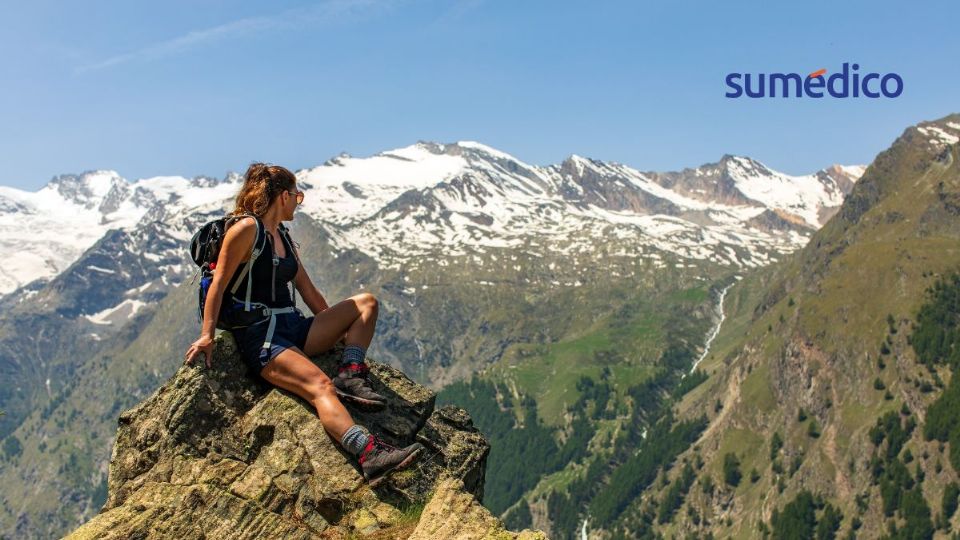 La caminata te permite explorar paisajes