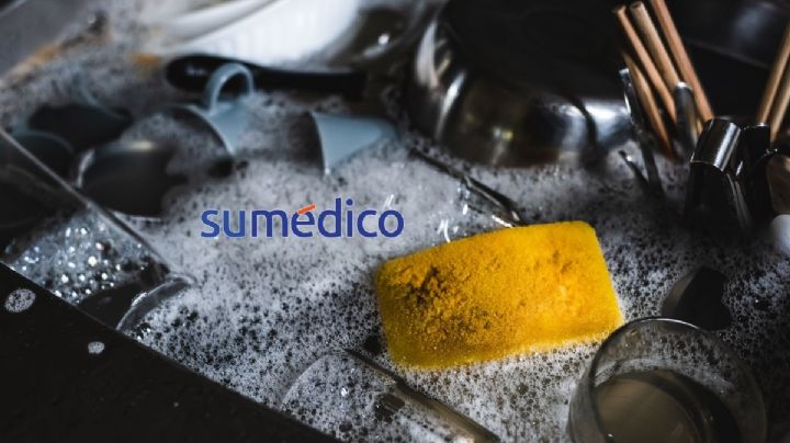 ¿Cada cuánto debes cambiar la esponja para lavar tus platos?