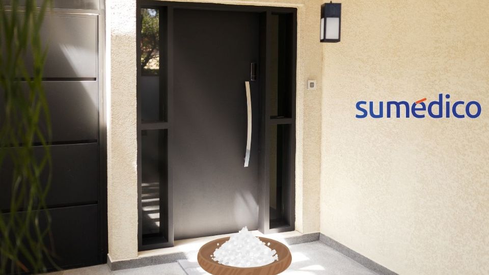 Conoce el significado de poner sal en la puerta de tu casa, según el Feng Shui