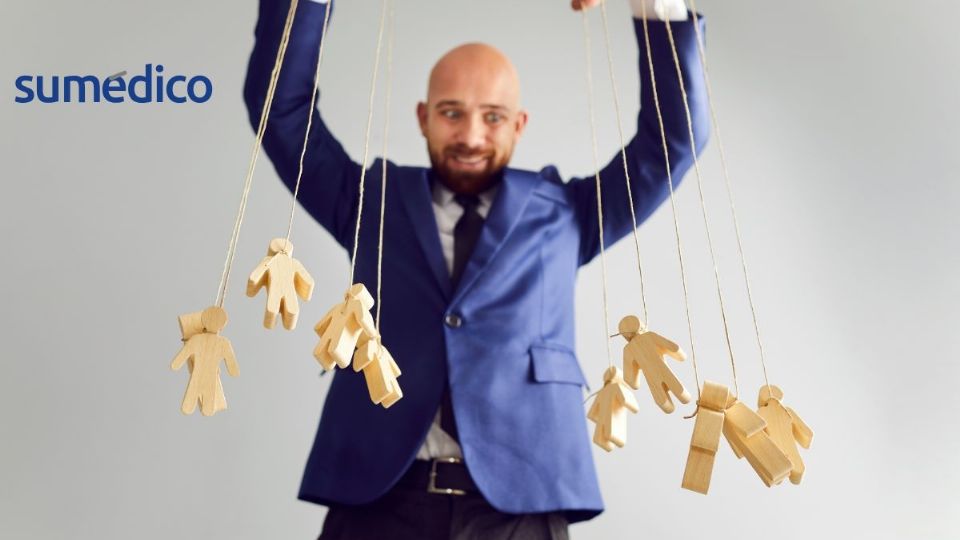 Conoce los colores que usan las personas manipuladoras, según la psicología