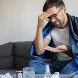 La gripe puede desencadenar un infarto o ictus, señalan expertos