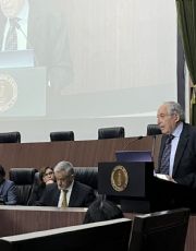 Foto descriptiva de: Alerta Kershenobich retos por inseguridad alimentaria