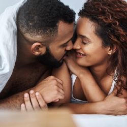 ¿Cuántas veces debe tener intimidad un hombre al mes para cuidar su salud?