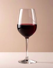 Foto descriptiva de: Beber alcohol trae riesgos, ¿a qué edad aumentan los daños? Esto dice neurocientífico