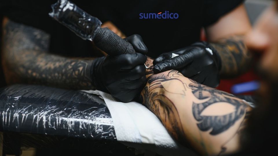 Un nuevo estudio encontró riesgos ocultos de tener tatuajes