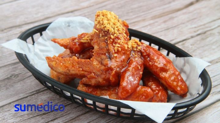¿Cuántas alitas puedes comer durante el Super Bowl sin que te hagan daño? Experto responde