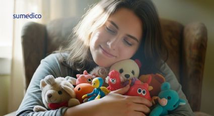 ¿Qué significa conservar tus juguetes de la infancia siendo adulto, según la psicología?